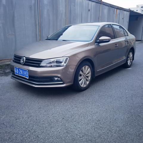 Volkswagen Sagitar 2016 230TSI 25