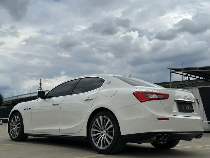 Maserati Ghibli 3.0 T — фото 5