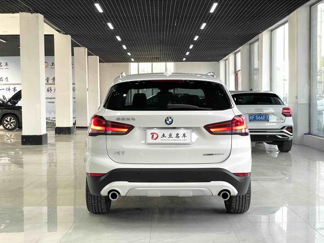 BMW X1 id 4387260 из Китая 10