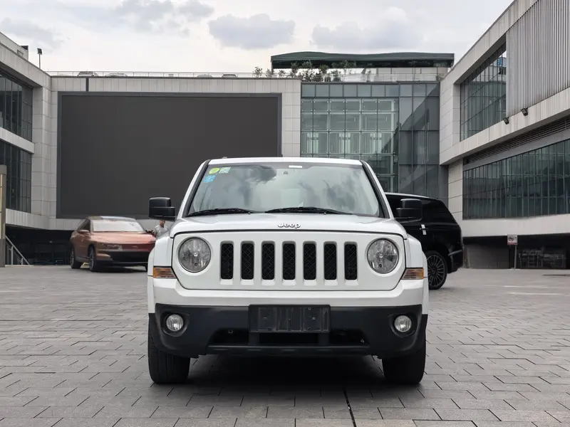 Jeep Patriot — фото 2