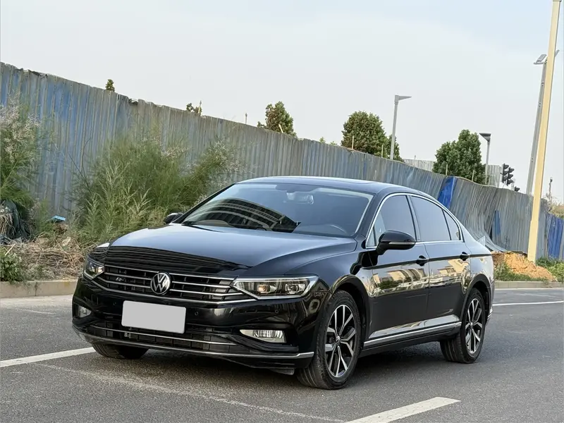 Volkswagen Magotan 330 TSI DSG