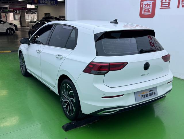 Volkswagen Golf id 4392014 из Китая 10