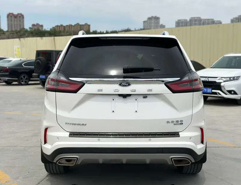 Ford Edge — фото 5