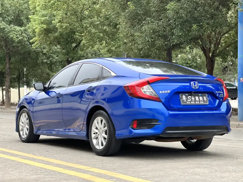 Honda Civic — фото 4
