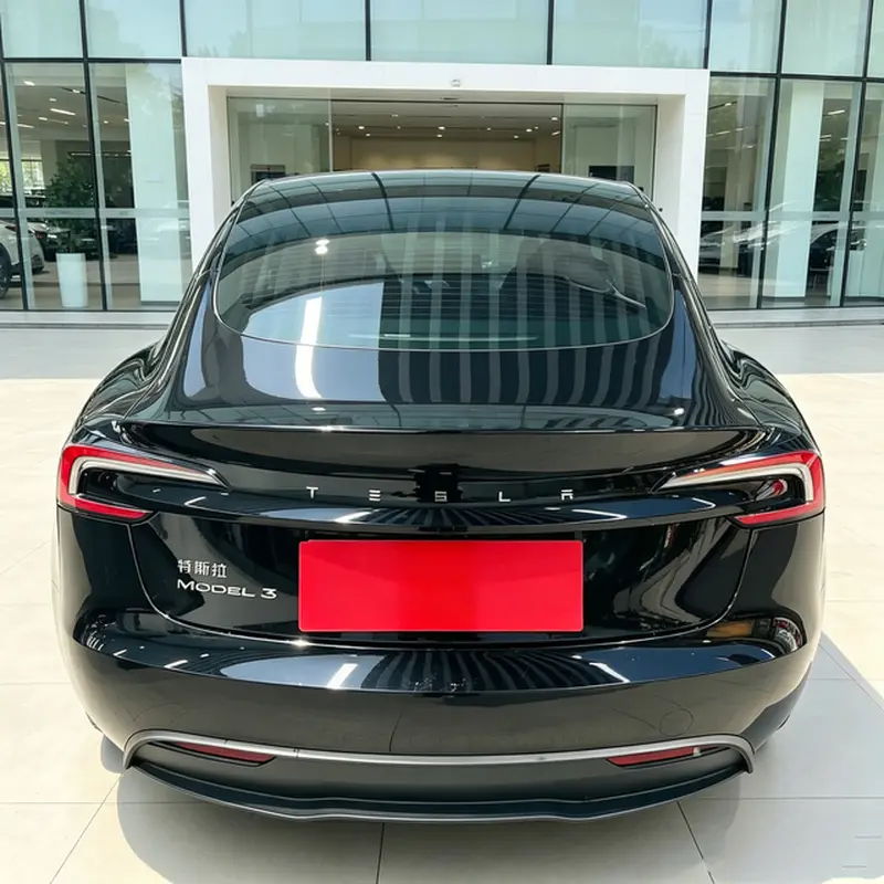 Tesla Model 3 — фото 5