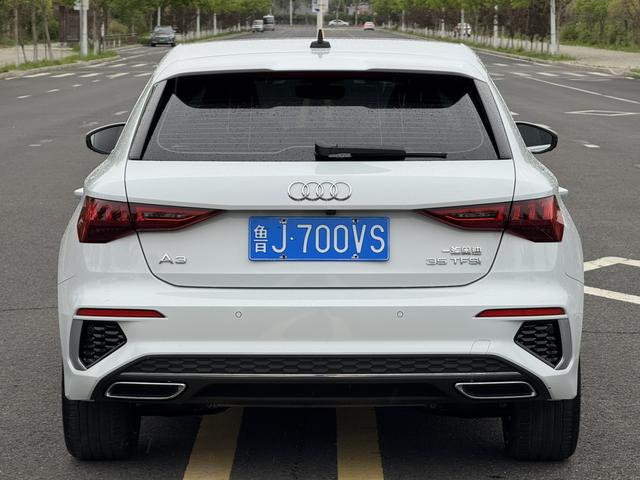 Audi A3 2023 Белый из Китая, фото 4