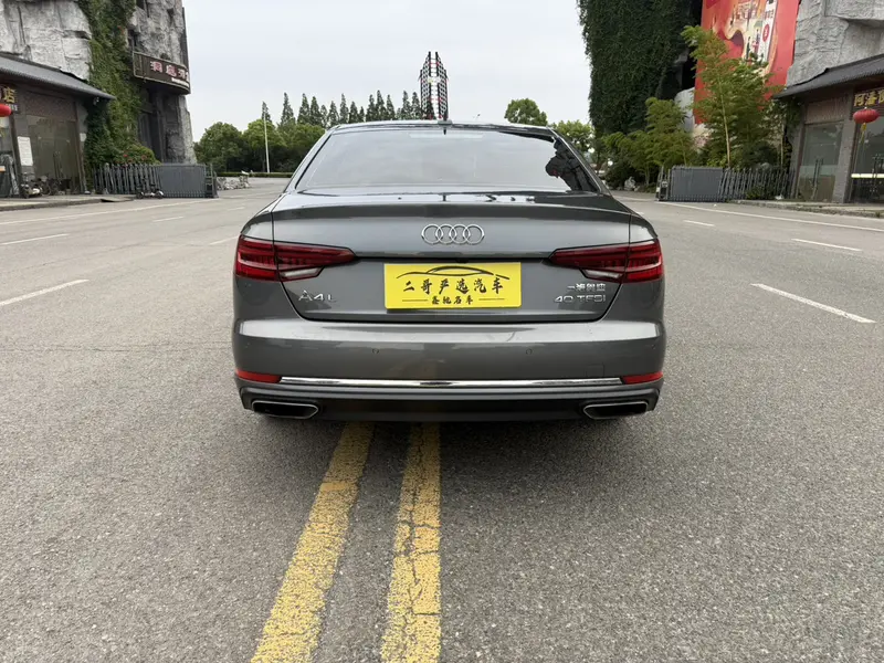 Audi A4L 40 TFSI базовая VI — фото 6