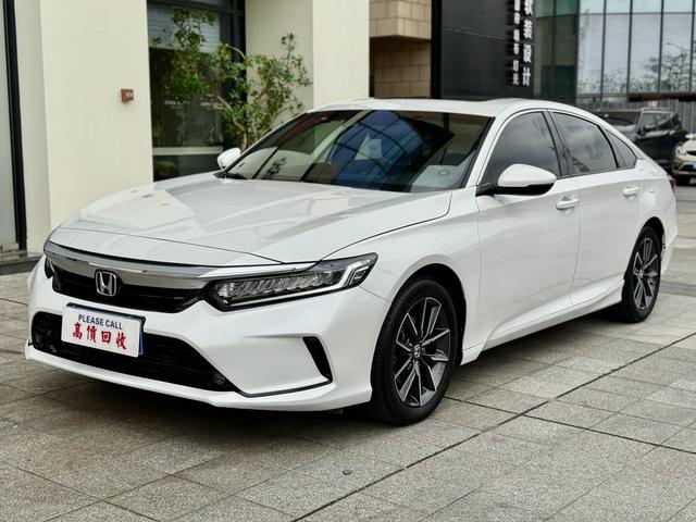 Honda Insight - фото 1