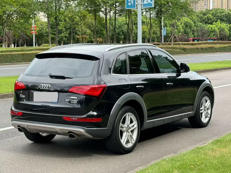Audi Q5 — фото 6