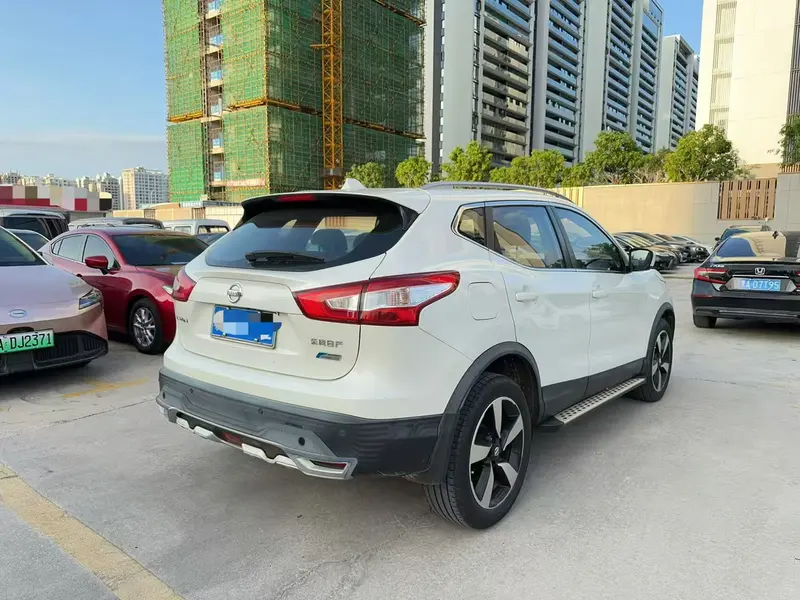 Nissan Qashqai — фото 6