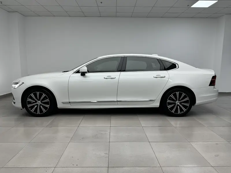 Volvo S90 — фото 4