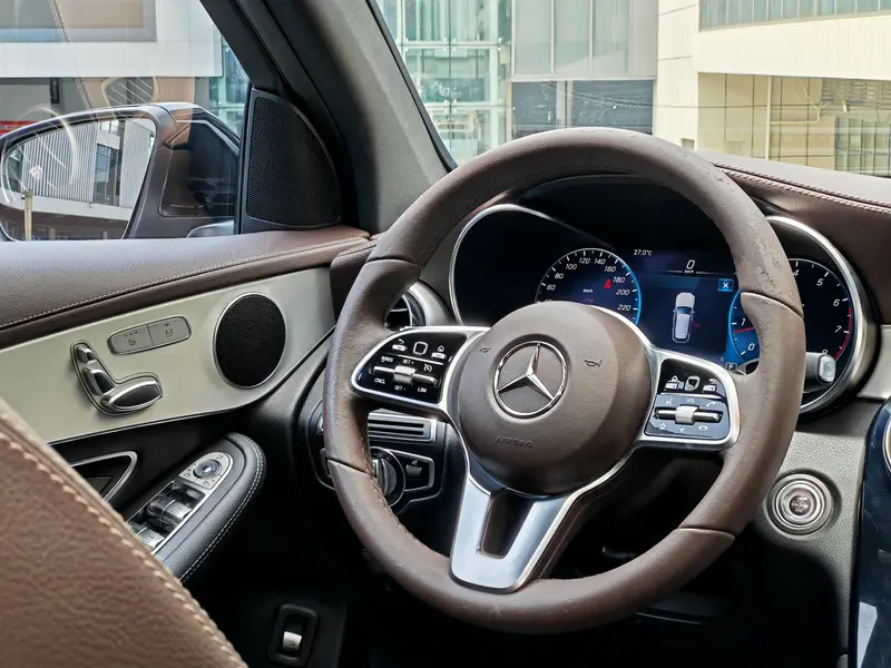 Mercedes-Benz GLC — фото 9
