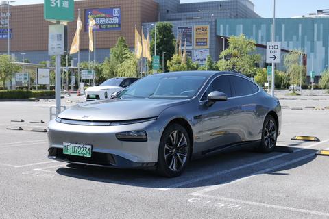 XPeng P7+