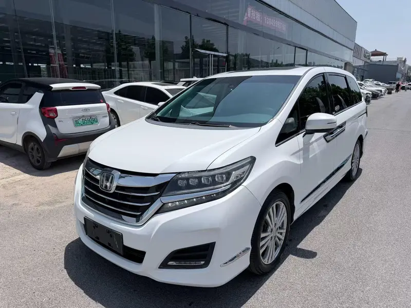 Honda Elysion 2.4 L Ultimate