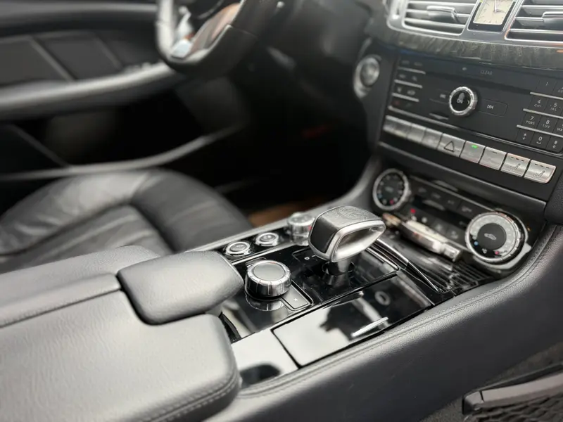 Mercedes-Benz CLS 320 — фото 9
