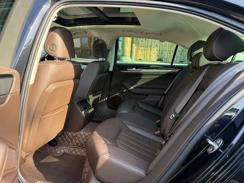 Volkswagen Phideon — фото 9