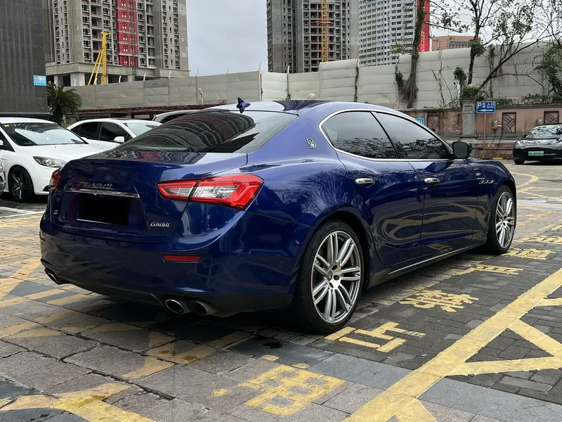 Maserati Ghibli 3.0 T — фото 6