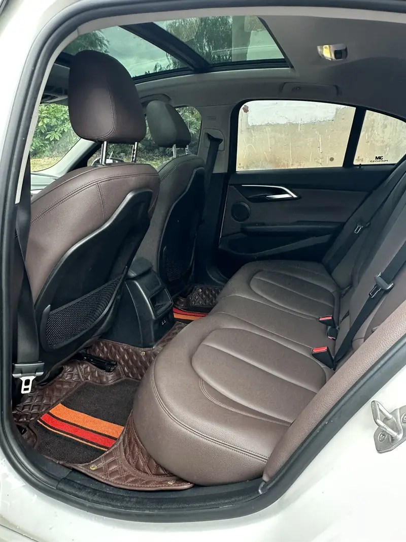 BMW 1 Series — фото 10