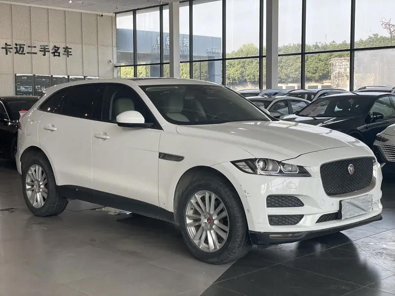 Jaguar F-PACE — фото 3