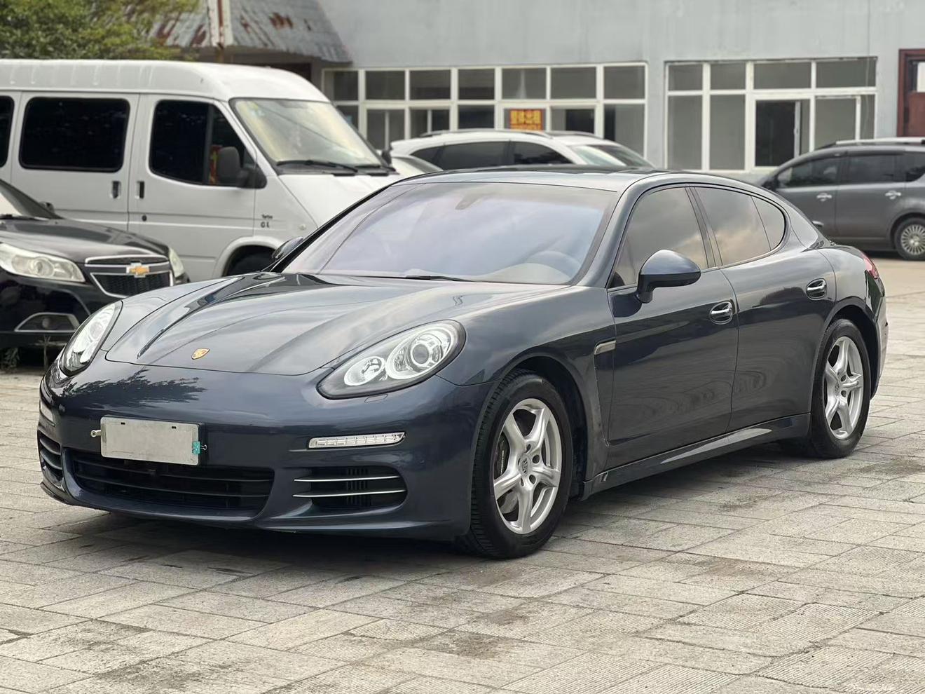 Porsche Panamera 2014 Panamera 4 3.0T