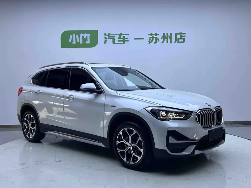 BMW X1 sDrive20Li стиль — фото 3