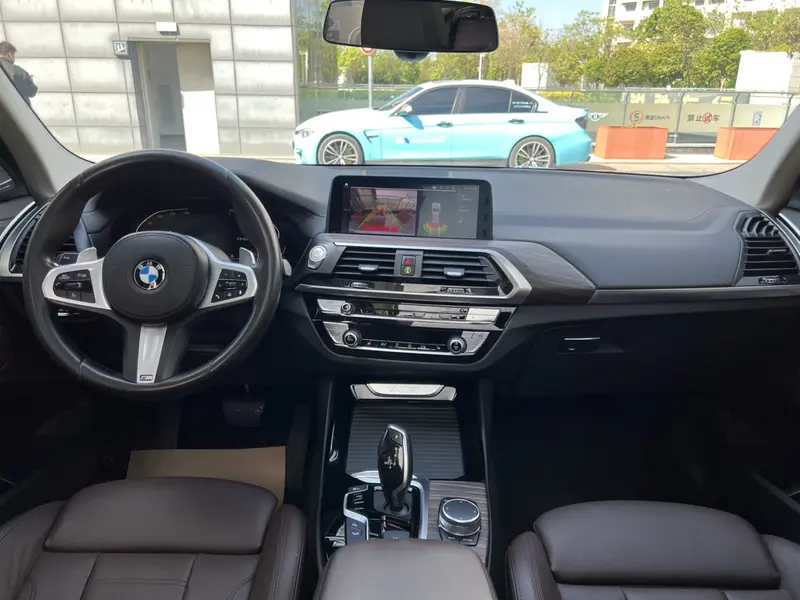 BMW X3 — фото 10