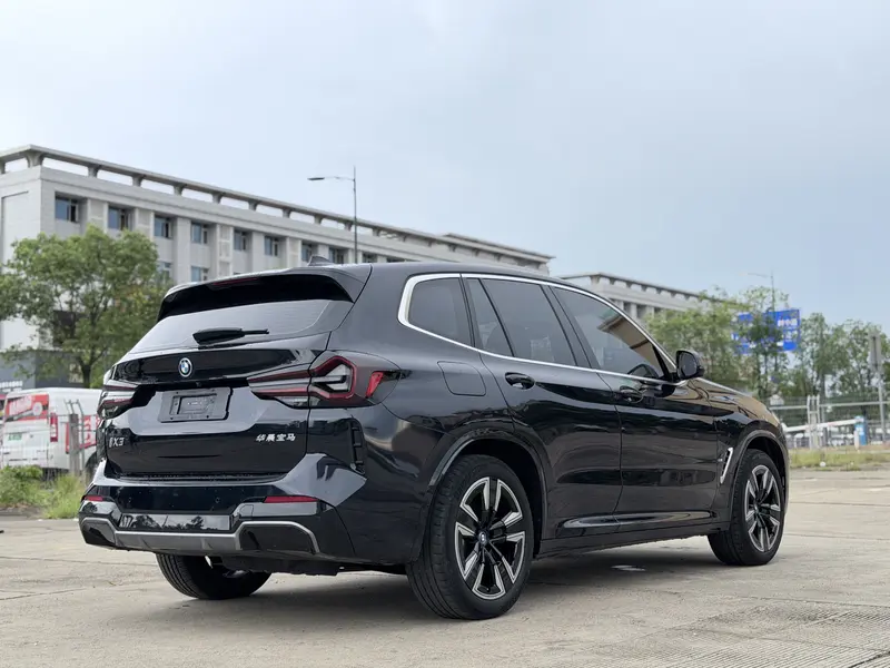 BMW iX3 продвинутая — фото 6