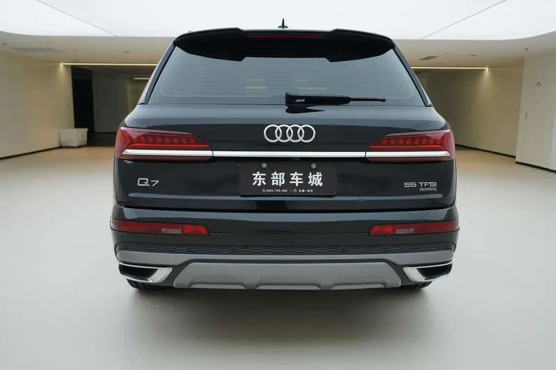 Audi Q7 — фото 5