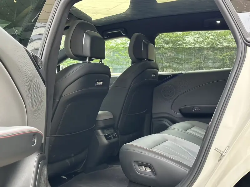 Zeekr 007 GT 4 WD 75k Wh — фото 12