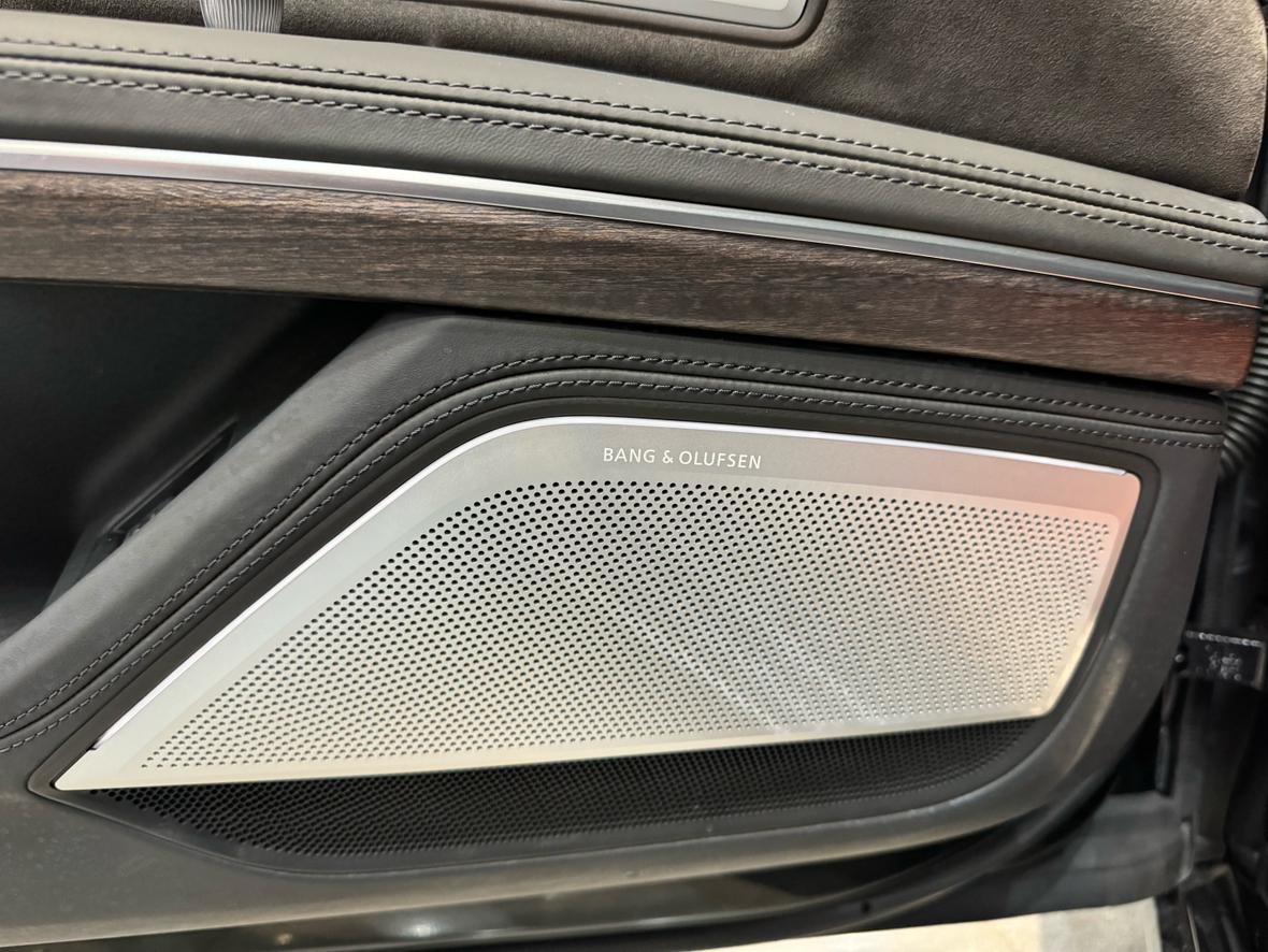 Audi A8 — фотографии объявления, Фото 10