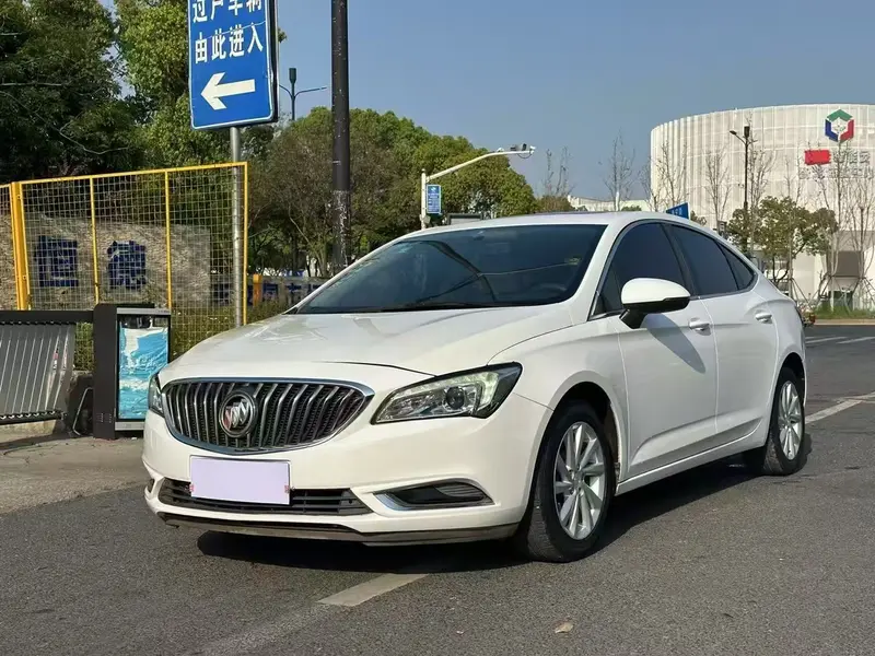 Buick Verano 15 S AT