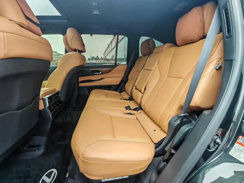 Lexus LX — фото 13