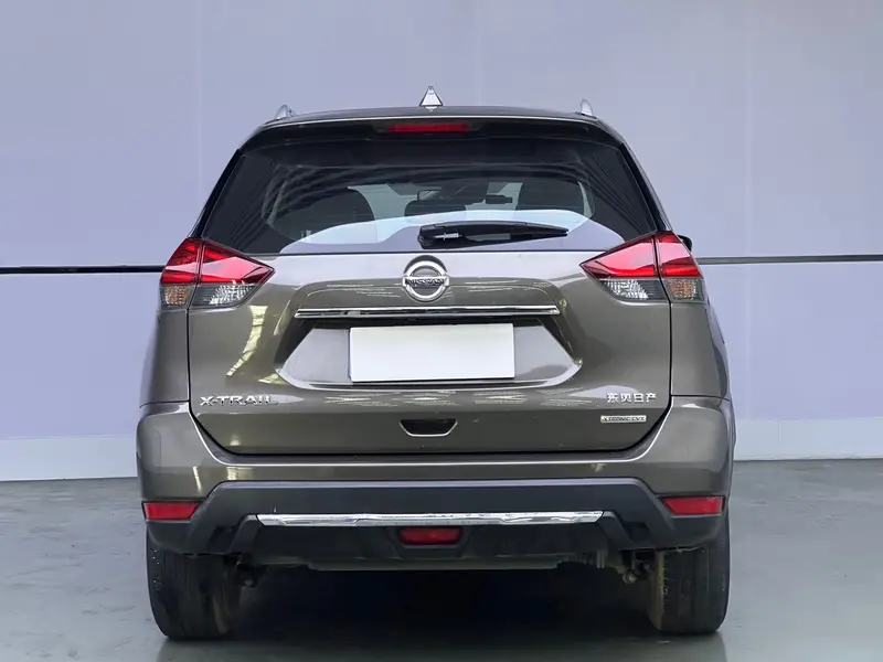 Nissan X-Trail 2.0L CVT комфорт 2WD — фото 5