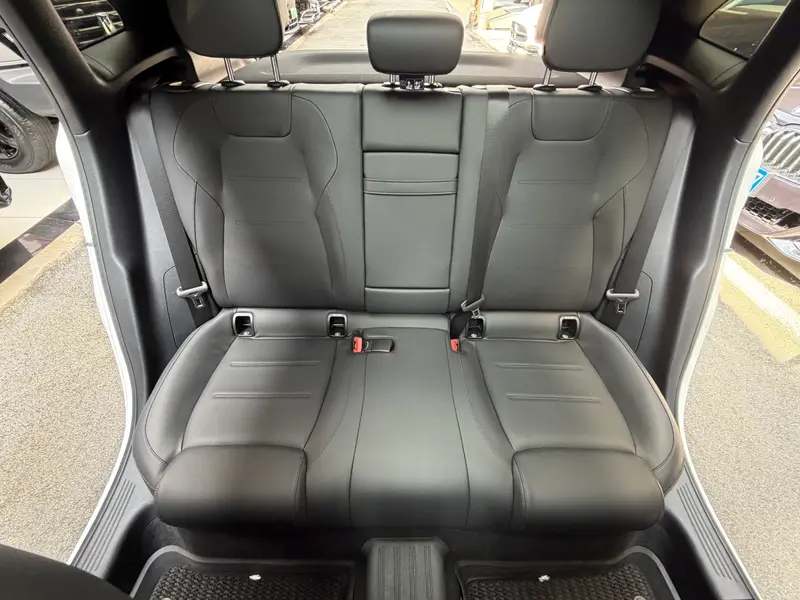 Mercedes-Benz GLA — фото 15