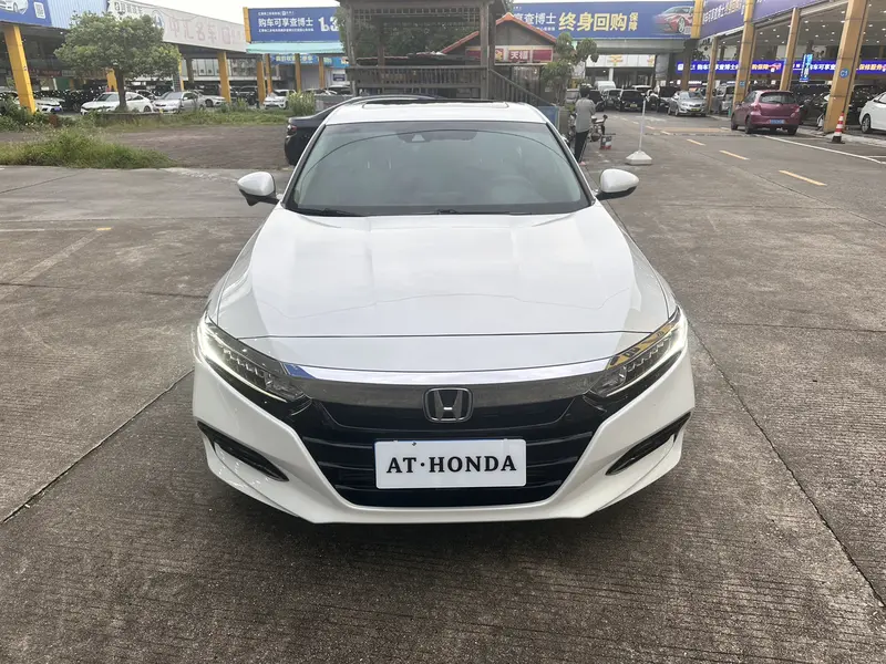 Honda Accord — фото 2