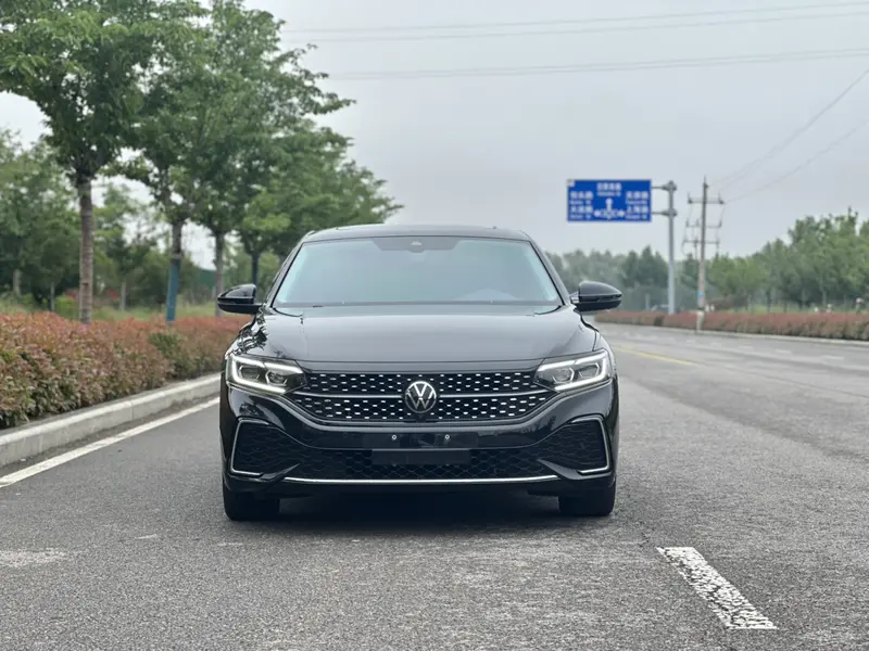 Volkswagen Passat — фото 2