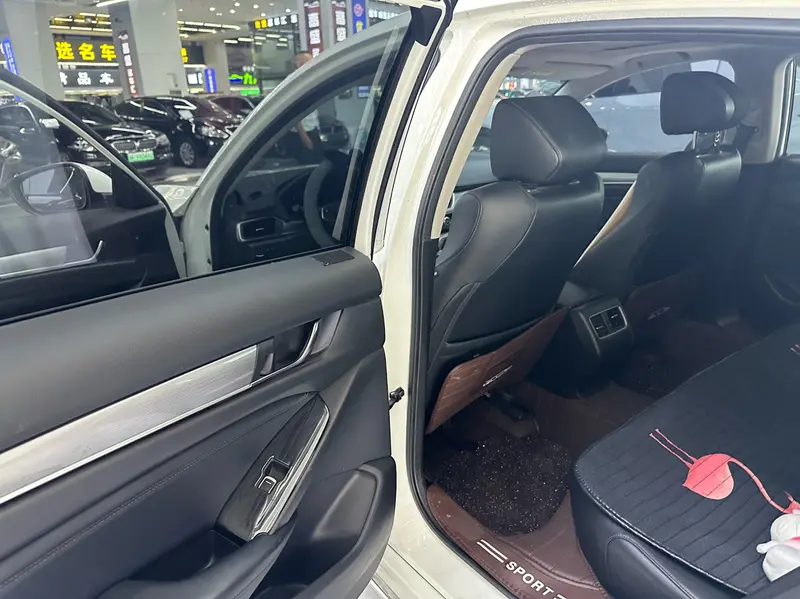Honda Accord — фото 16