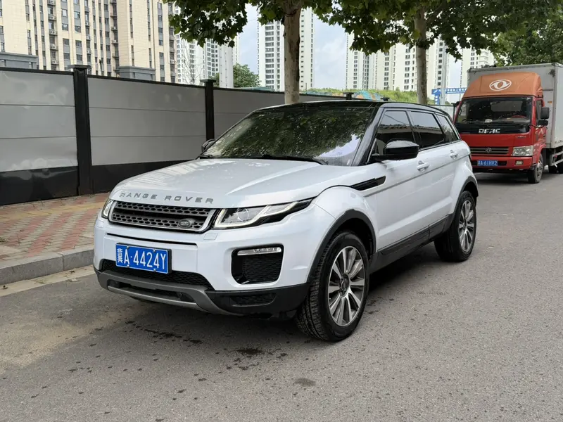 Land Rover Range Rover Evoque — фото 1