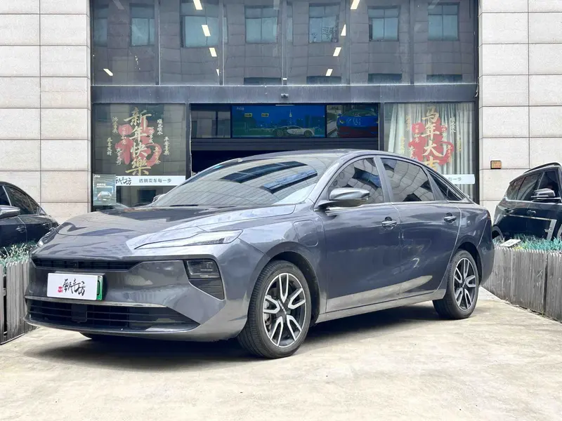 Roewe D 6 450km Premium Plus