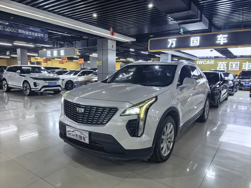 Cadillac XT 4 28 T 2 WD