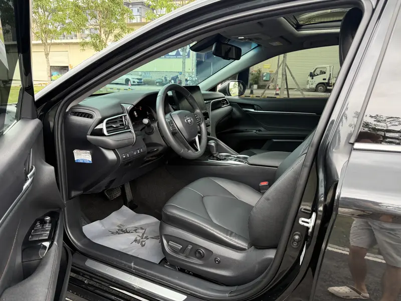 Toyota Camry 2.5 G Luxury — фото 10