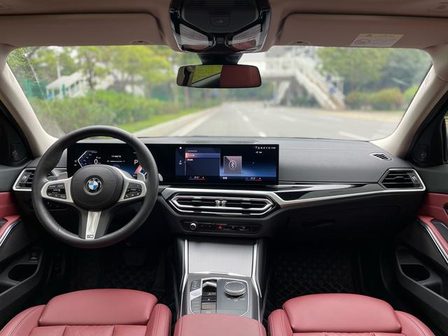 BMW 3 series 2023 Черный из Китая, фото 4