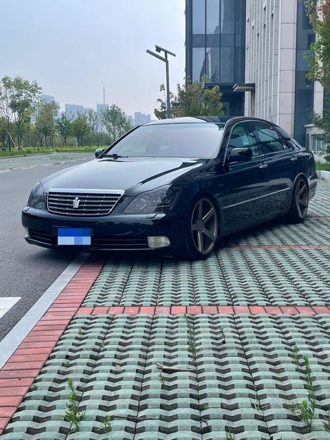Toyota Crown 2006 2.5L Royal