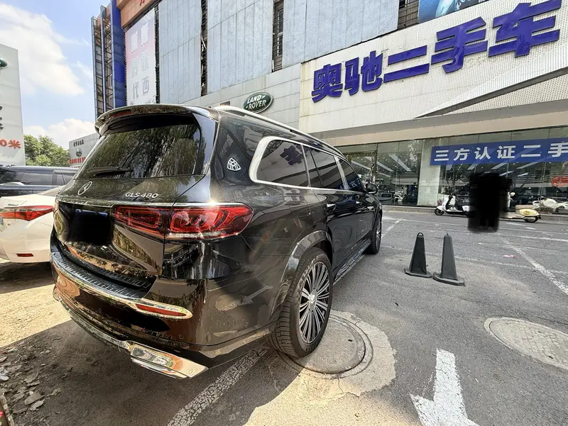 Mercedes-Benz Mai Ba He Gls — фото 3