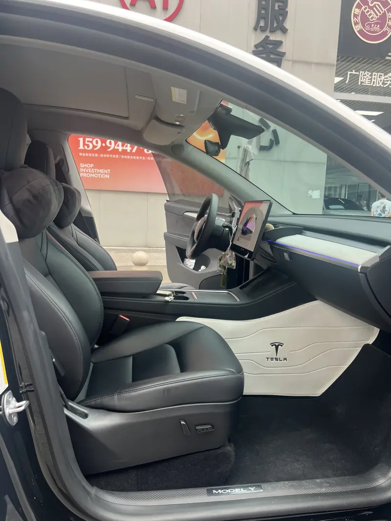 Tesla Model Y — фото 9