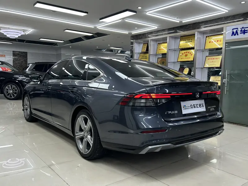 Honda Accord — фото 4
