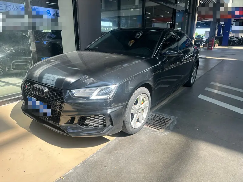 Audi A 4 L 40 TFSI