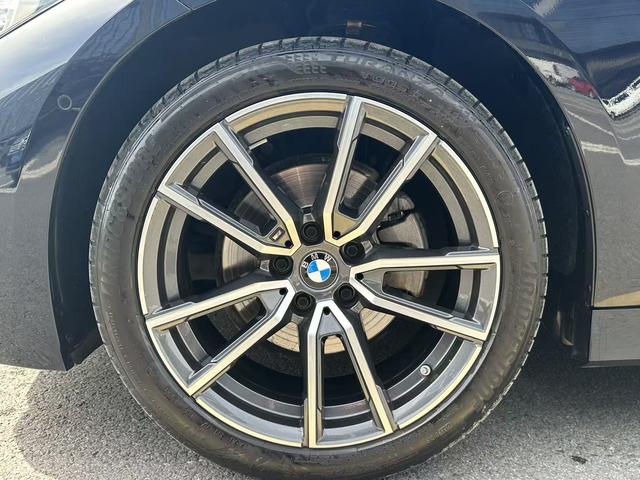 BMW 3 series 2023 Черный из Китая, фото 4