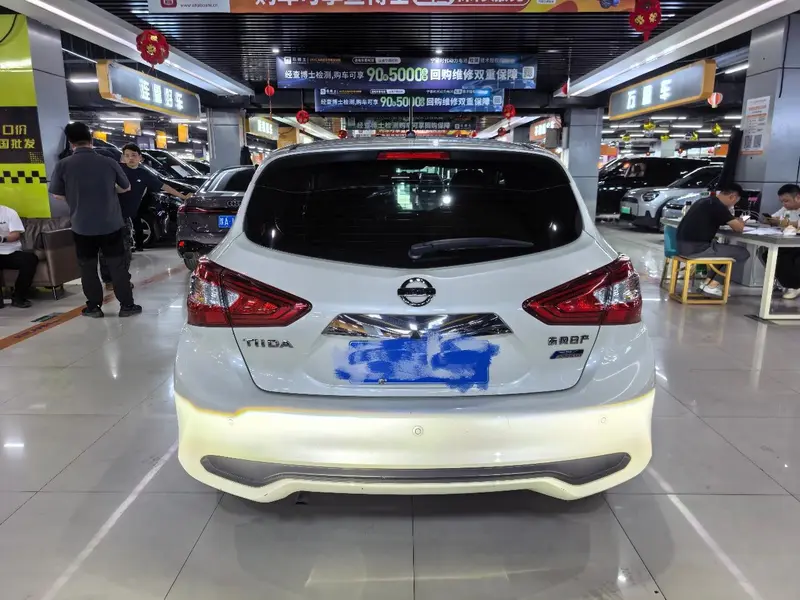 Nissan Tiida 1.6L CVT — фото 5