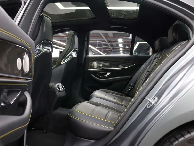 Mercedes-Benz E-Class AMG — фото 14